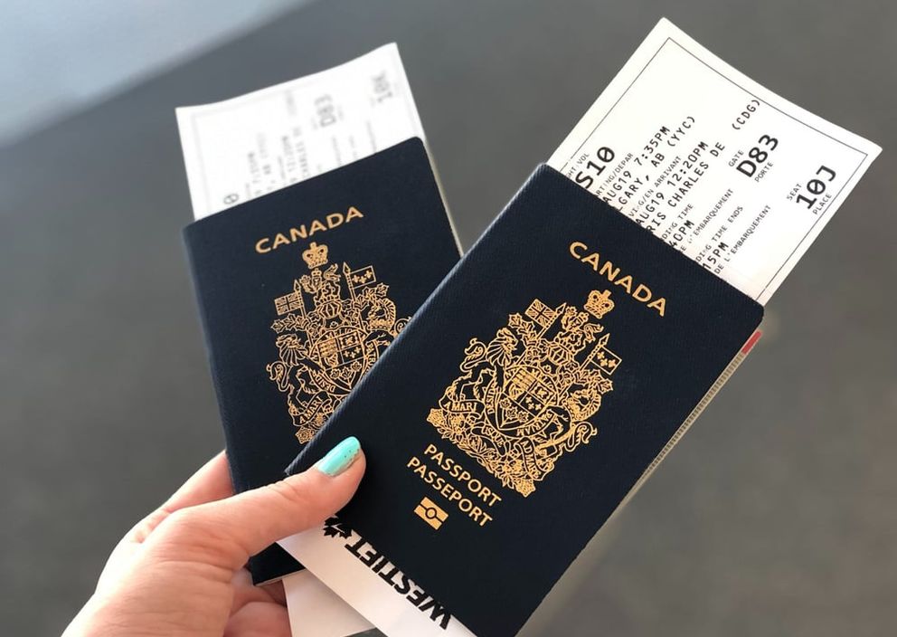 14 FAQs About Permanent Resident Cards' Renewals